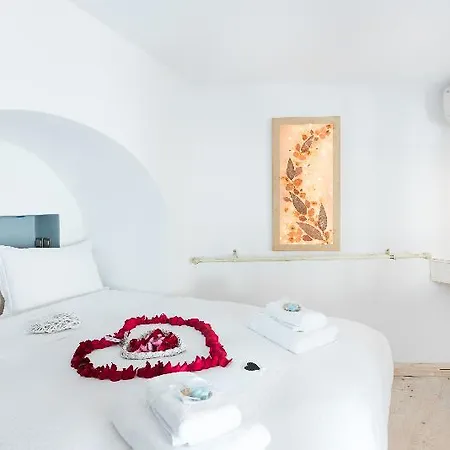 Hyperion * Oia (Santorini)